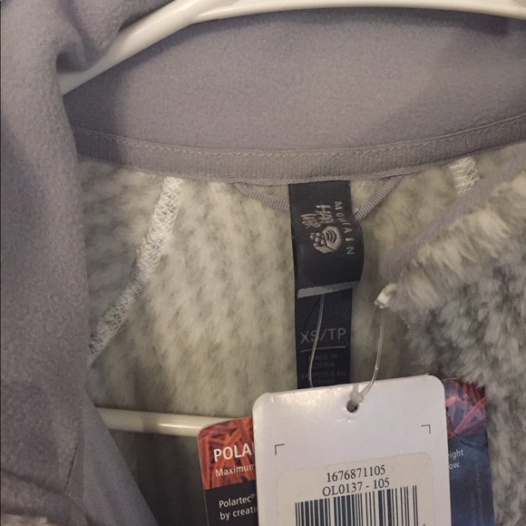 Mountain Hardware XS Jacket - Picture 2 of 4